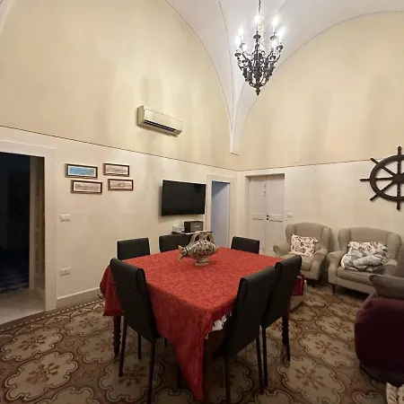 بيت للعطل Casa Vacanze Gallipoli *